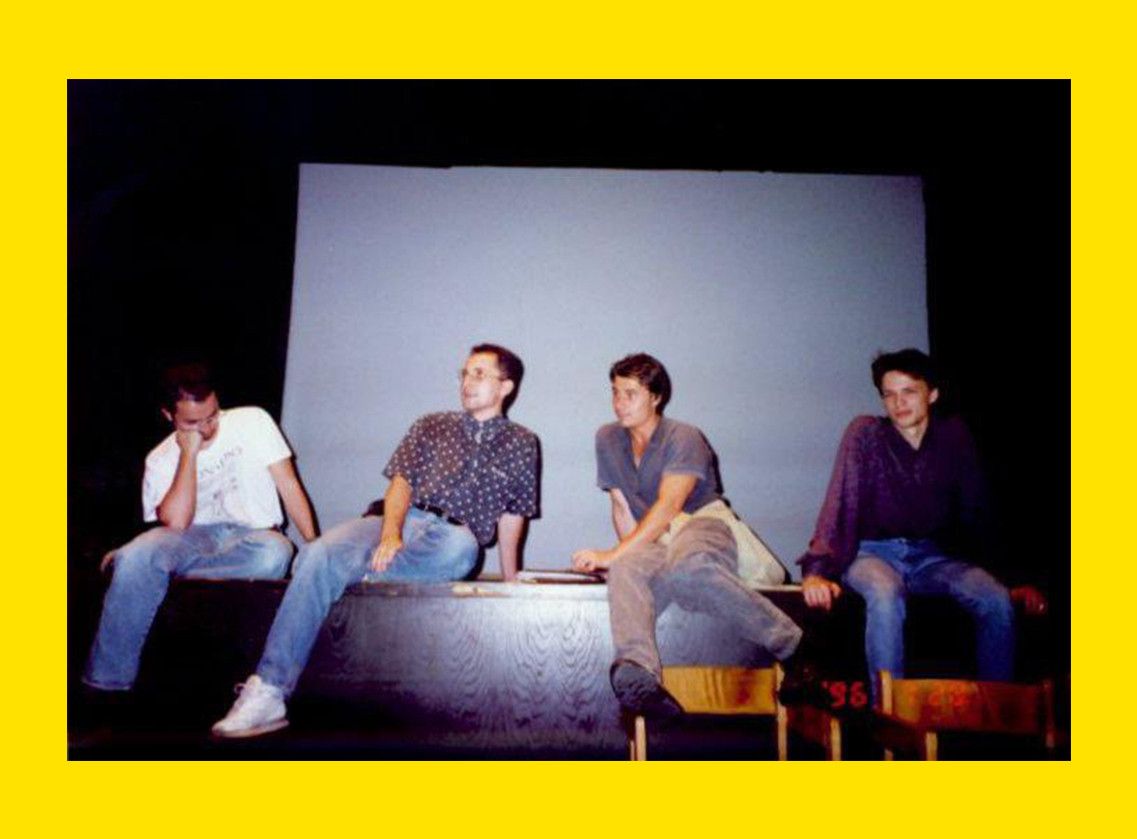 1996. július 28. A Codex szerepjáték bejelentése. A képen balról jobbra: Buttinger "Kis Mészáros" Gergely, Zsílvölgyi "Max" Csaba, Nyulászi "Nyúl" Zsolt és Tóth Viktor.